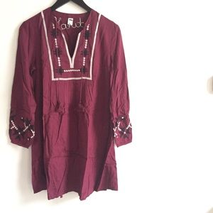 🛍Old Navy Embroidered Swing Dress